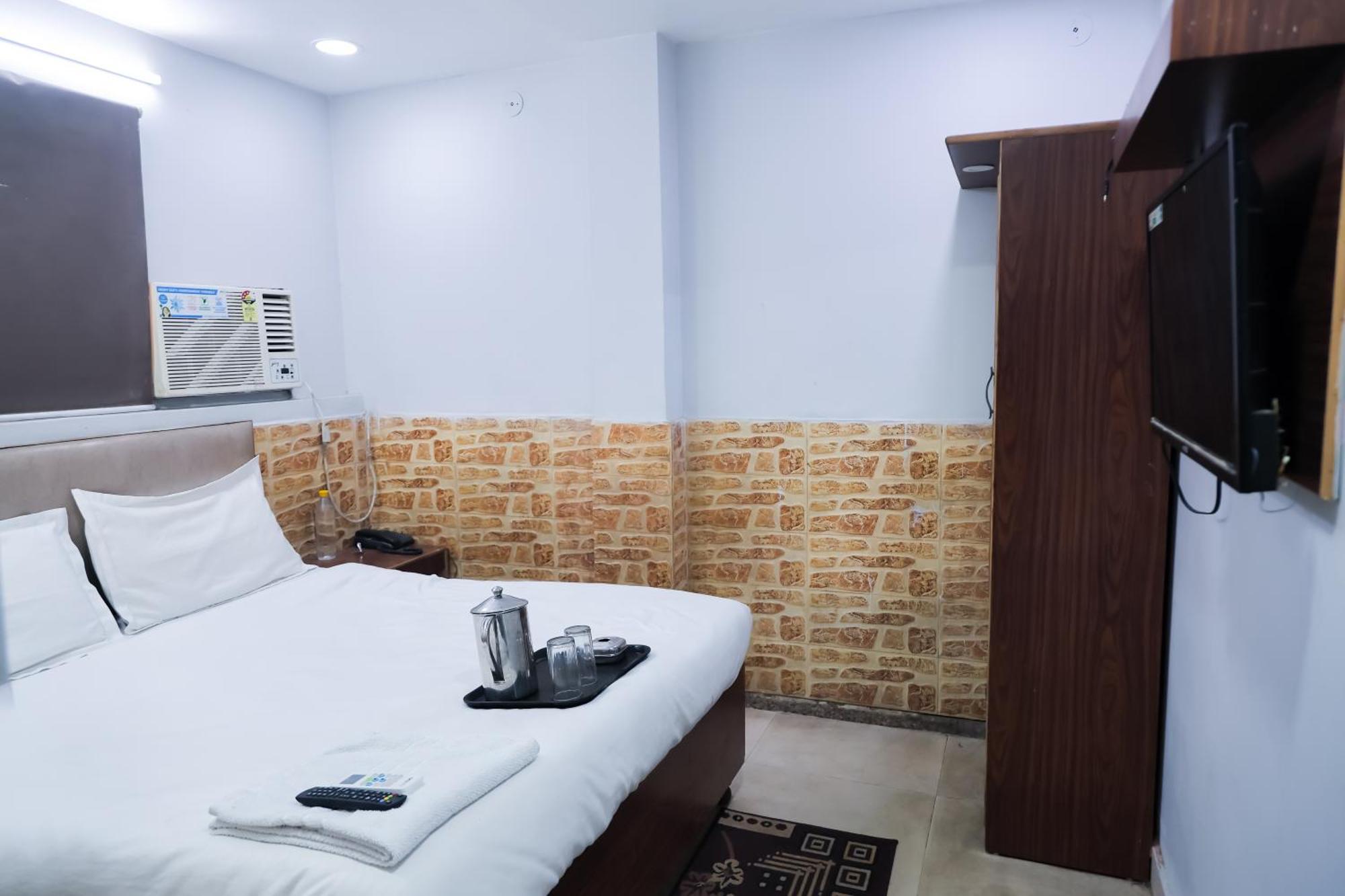 Mannat Stay Hotel - Laxmi Nagar New Delhi Exterior photo